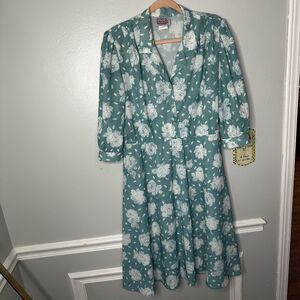 California Looks Vintage Dress SZ 16 Pastel Blue Green Floral Fit Flare POCKETS